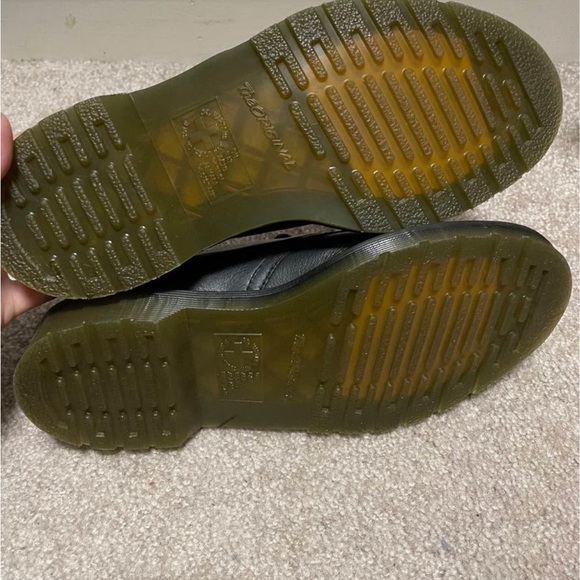 Doc Martens - Picture 3 of 3
